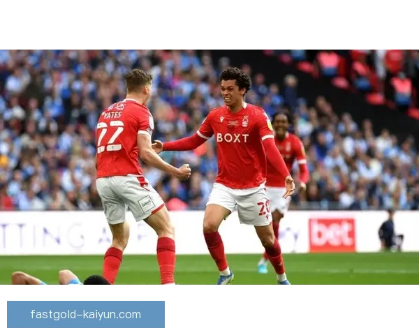 曼联防守问题持续显现，状态回暖仍需进一步提升