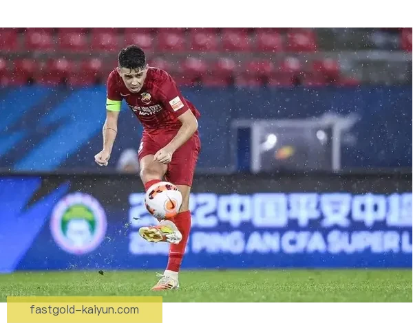 奥斯卡在新赛季中对球队贡献持续提升，表现备受关注