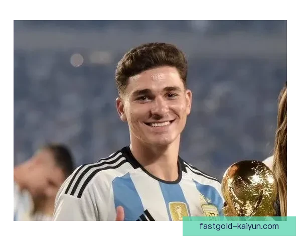 阿尔瓦雷斯速度优势明显，近期表现稳健受到专家关注